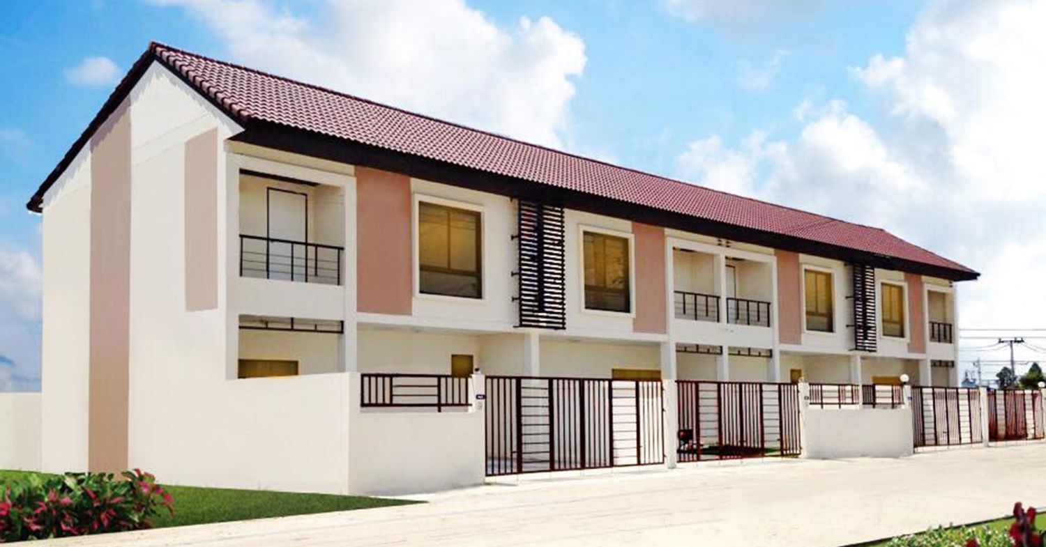 หมู่บ้านออมธนา